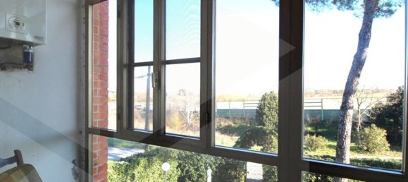 Casa de 6 habitaciónes en Pontedera, Italy No. 18251 24