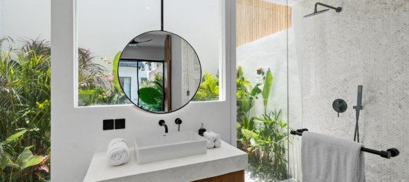 4 bedrooms Villa in Canggu, Indonesia No. 1648 14