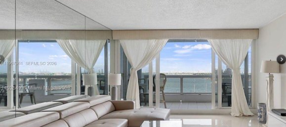 2 bedrooms Commercial property for rent in Miami, Miami-Dade, Florida, USA № 615813 12