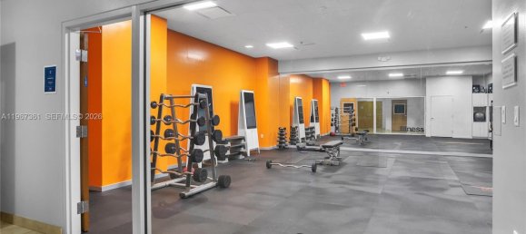 2 bedrooms Commercial property for rent in Miami, Miami-Dade, Florida, USA № 615813 2