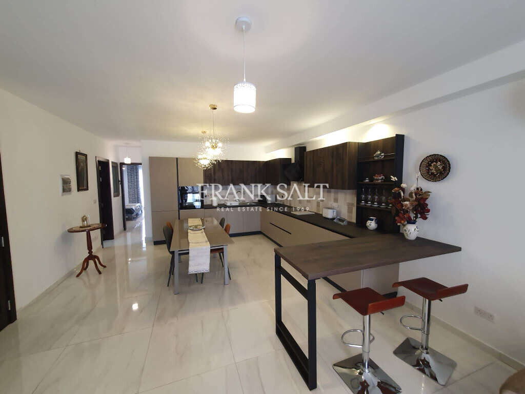 Apartamento de 3 dormitorios en Pembroke, Malta No. 7330