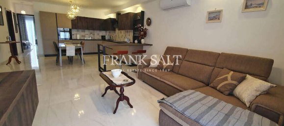 Apartamento de 3 dormitorios en Pembroke, Malta No. 7330 4