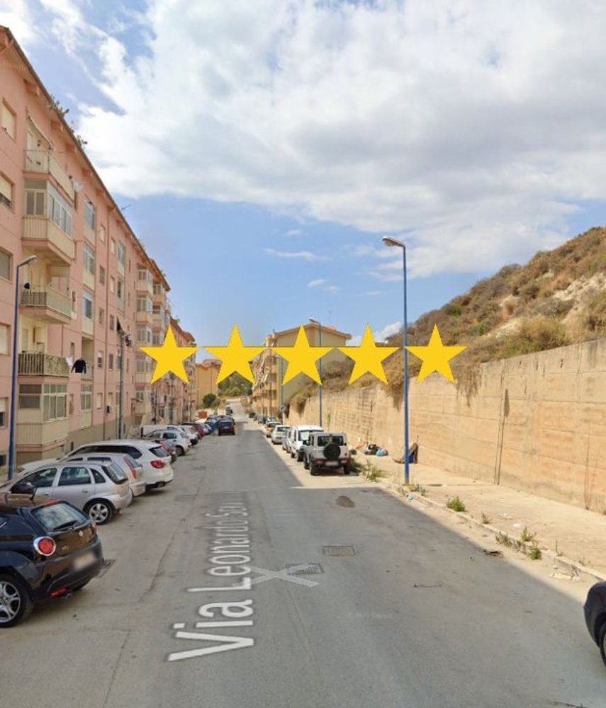 6 rooms Apartment in Porto Empedocle, Italy No. 223680