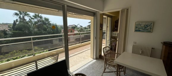 Studio in Cannes, France, Nr. 345730 3