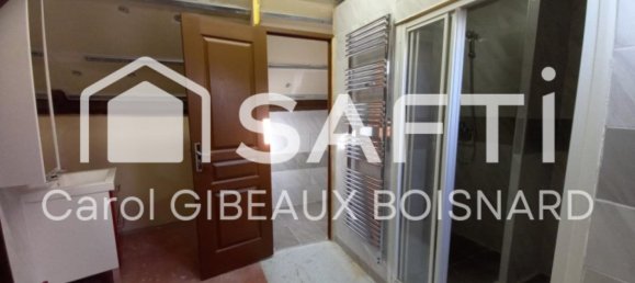 Villa de 4 dormitorios en Loir-et-Cher, France No. 75028 16