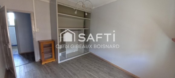 Villa de 4 dormitorios en Loir-et-Cher, France No. 75028 11