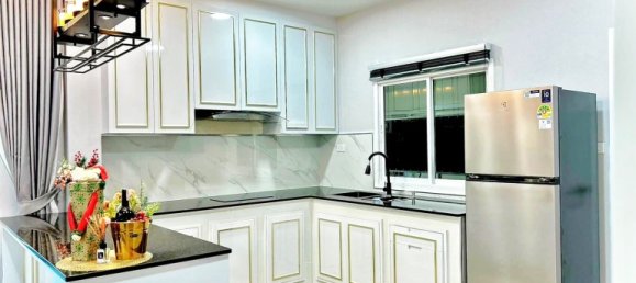 3 Schlafzimmer Haus in Pattaya, Thailand, Nr. 27058 2