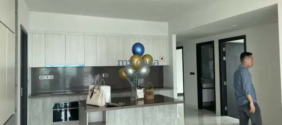 4 bedrooms Apartment in Thu Duc, Vietnam No. 8174 2