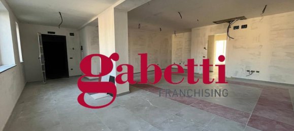 2 Schlafzimmer Wohnung in Caserta, Italy, Nr. 157639 7