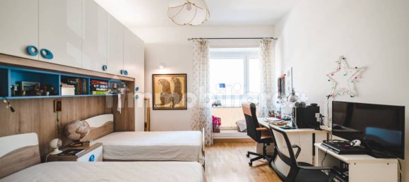 3 bedrooms Apartment in Rome, Italy No. 137749 10