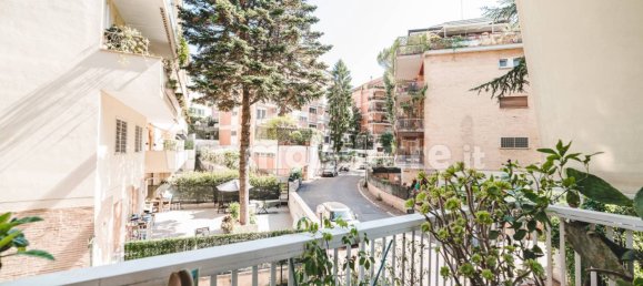 3 bedrooms Apartment in Rome, Italy No. 137749 29