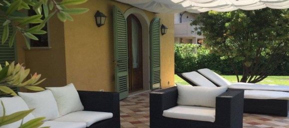 6 bedrooms Villa in Forte dei Marmi, Italy No. 95906 5