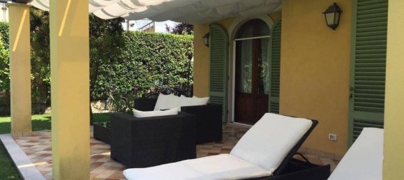 6 bedrooms Villa in Forte dei Marmi, Italy No. 95906 3
