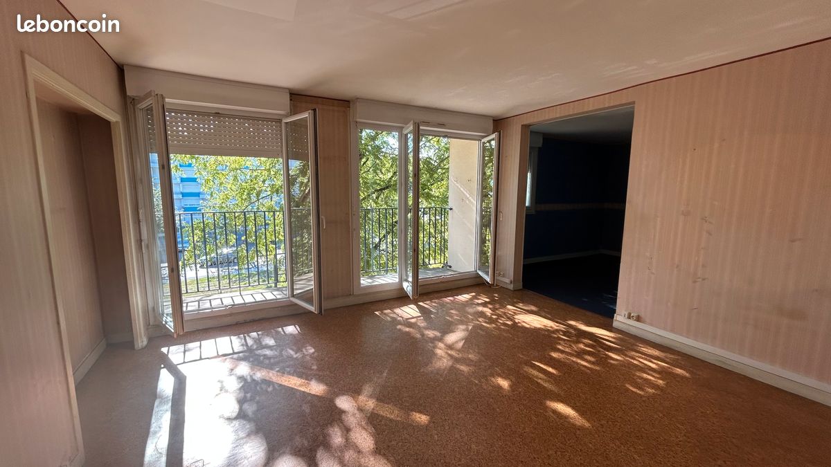 Apartamento de 3 dormitorios en Angers, France No. 337529