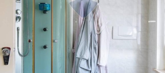 6-salle Appartement à Parma, Italy No. 42826 25