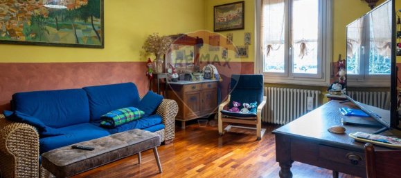 6-salle Appartement à Parma, Italy No. 42826 11