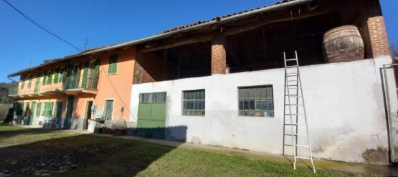 6 rooms House in Moncucco Torinese, Italy No. 135526 2