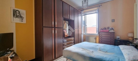 3-salle Appartement à Genoa, Italy No. 35833 12