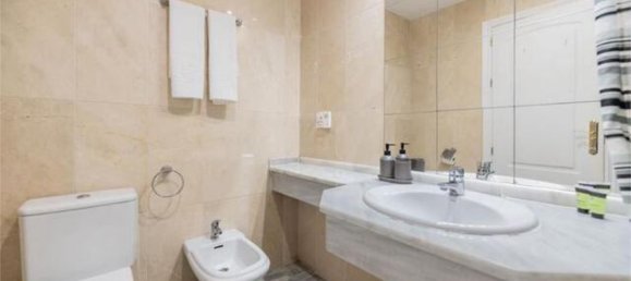 Apartamento de 3 dormitorios en Marbella, Spain No. 186757 7