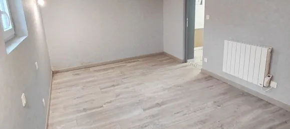 3 bedrooms House in Saint-Florentin, France No. 348157 6