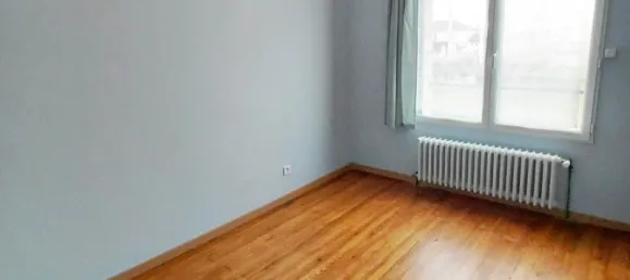 3 bedrooms House in Saint-Florentin, France No. 348157 8