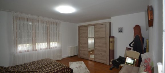 Apartamento de 3 dormitorios en Tergnier, France No. 78111 2