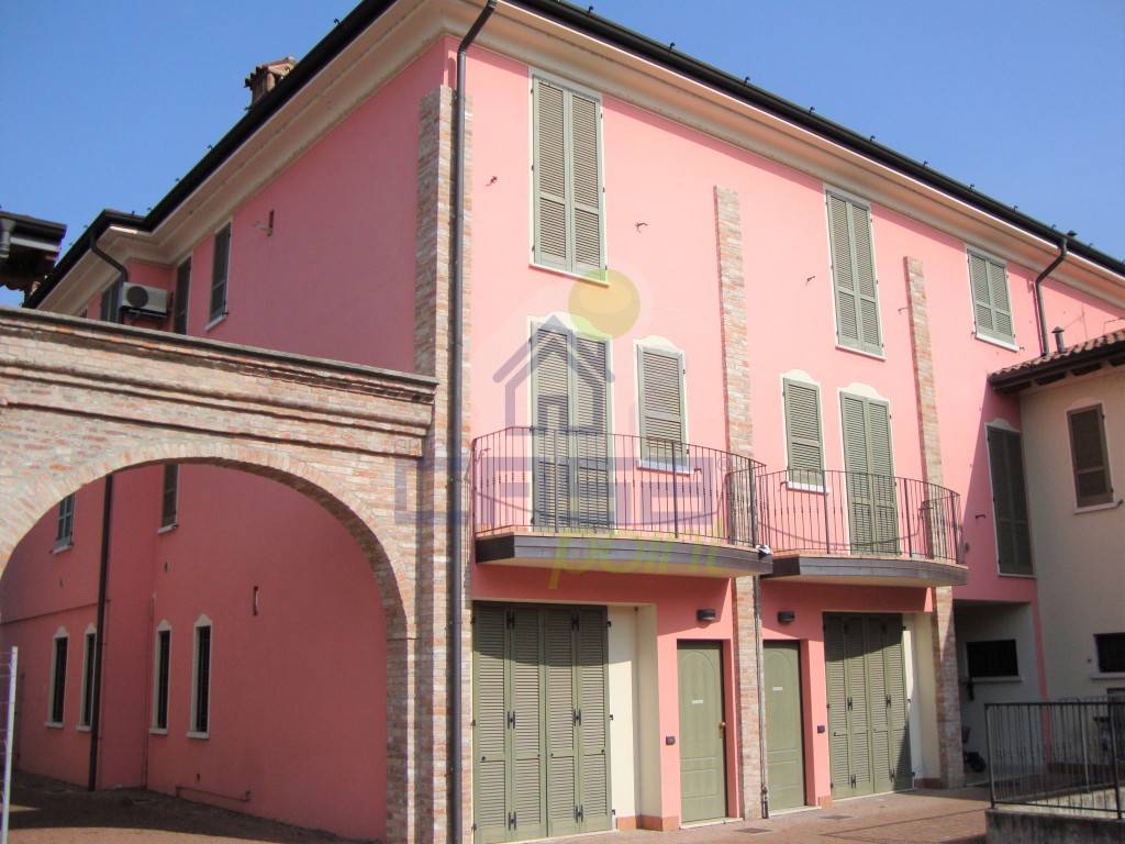 3 bedrooms Apartment in Orzinuovi, Italy No. 354318