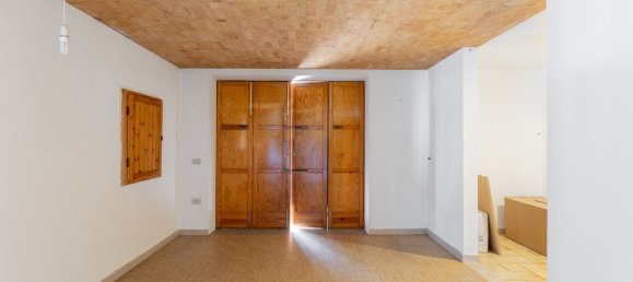 8 bedrooms House in Lugo, Italy No. 362521 15