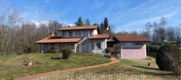 12-salle Appartement à Sala Biellese, Italy No. 208107 2