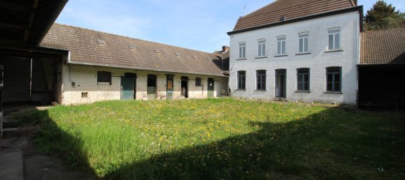 4 bedrooms House in Phalempin, France No. 75021 2