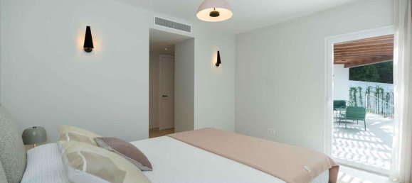 Casa de 3 dormitorios en Marbella, Spain No. 137972 4