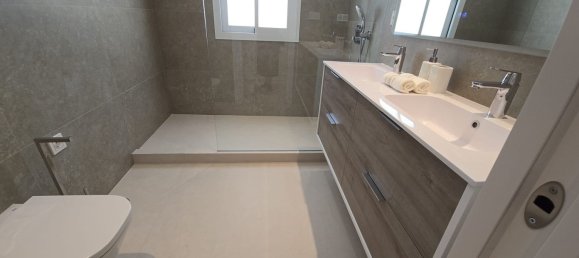 Casa de 3 dormitorios en Marbella, Spain No. 137972 27