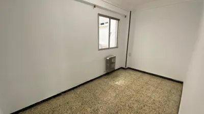 4 bedrooms Apartment in Zaragoza, Spain No. 145885