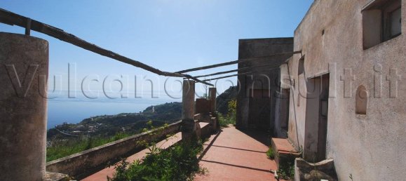 3 bedrooms Villa in Lipari, Italy No. 226028 4
