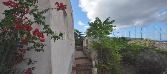 3 bedrooms Villa in Lipari, Italy No. 226028 8