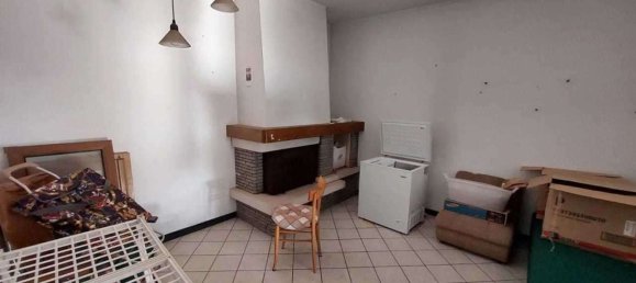 Дом с 10 комнатами в Кастельнуово Магра, Италия № 216825 19