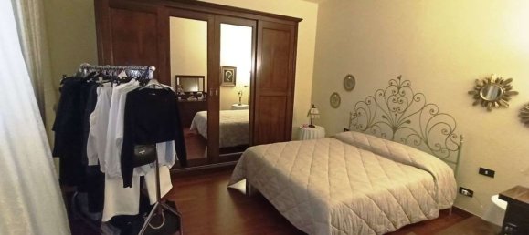 Дом с 10 комнатами в Кастельнуово Магра, Италия № 216825 27