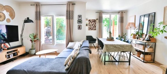 Casa de 4 dormitorios en Savigny-le-Temple, France No. 296024 2