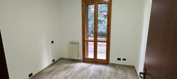 Casa de 3 habitaciónes en Serramazzoni, Italy No. 117185 6