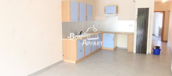 2 bedrooms Apartment in Homecourt, France No. 68978 2