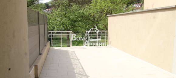 2 bedrooms Apartment in Homecourt, France No. 68978 4