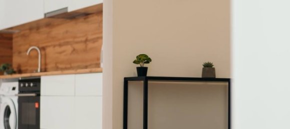 Квартира с 3 комнатами в Тбилиси, Грузия № 1 2