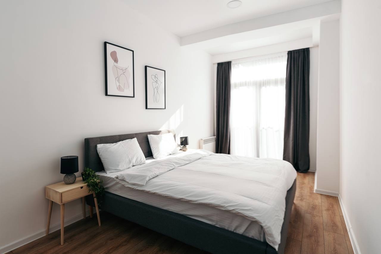 Квартира с 3 комнатами в Тбилиси, Грузия № 1