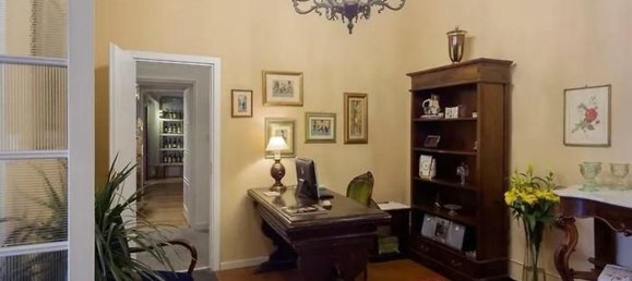 8 غرف نوم منزل ذو طابقين في Florence, Italy رقم 337016 7