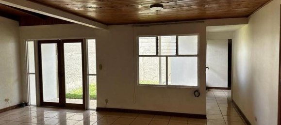 4 bedrooms House in Tibas, Costa Rica No. 231 3