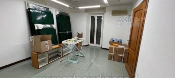 4-salle Appartement à Rome, Italy No. 184621 8