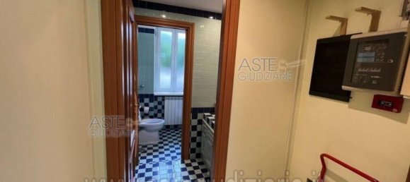 4-salle Appartement à Rome, Italy No. 184621 17