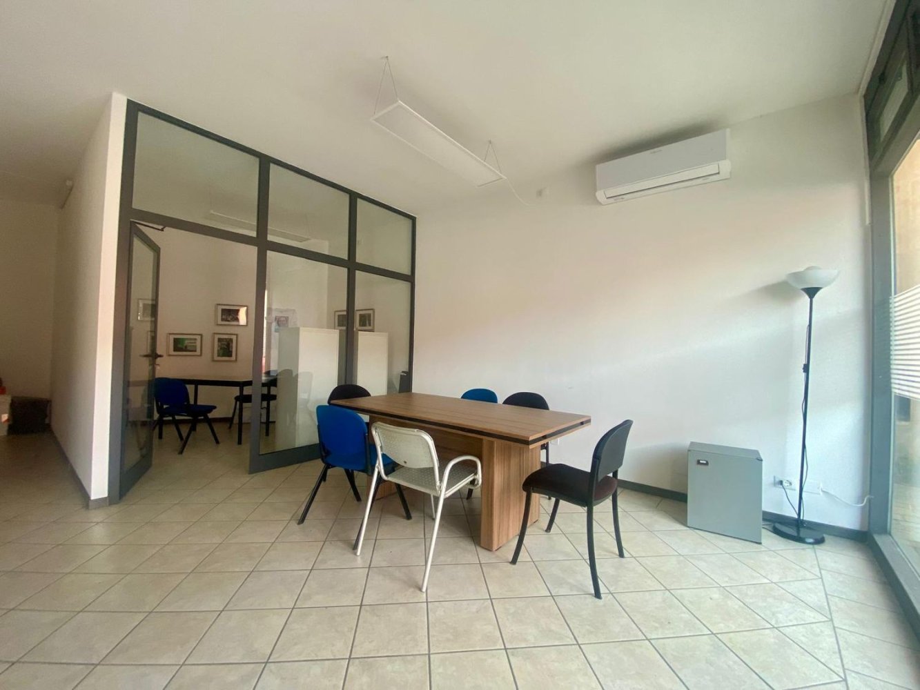  مكتب في Lucca, Italy 48متر مربع رقم 297304