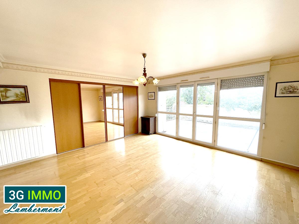 4 bedrooms House in Mont-Saint-Martin, France No. 242177