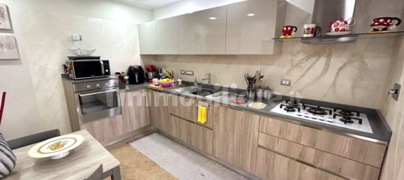 2 غرف نوم شقة في Rome, Italy رقم 129375 8